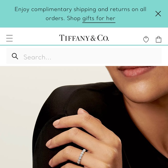 Tiffany embrace 3mm wide diamonds & gold wedding band 5.5 stackable ring - Picture 3 of 5